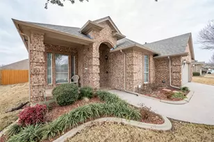5717 Searcy Dr, Fort Worth, TX 76131 - Photo 2