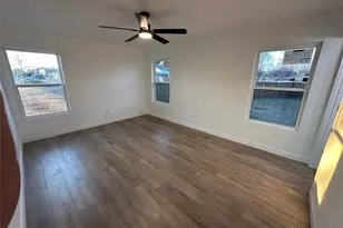 215 Southwood Dr, Garland, TX 75040 - Photo 12