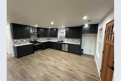 215 Southwood Drive, Garland, TX 75040 - Photo 4