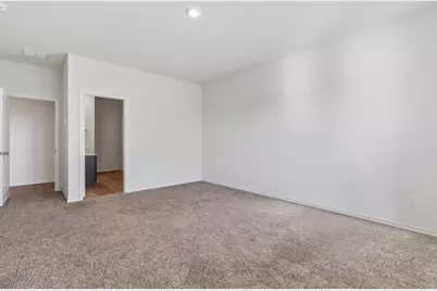 709 Primrose Lane, Pilot Point, TX 76258 - Photo 14