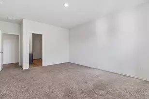 709 Primrose Ln, Pilot Point, TX 76258 - Photo 14