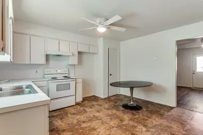 8001 Carrick Street, Benbrook, TX 76116 - Photo 32