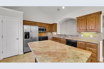 1904 Casual Circle, Waco, TX 76712 - Photo 10