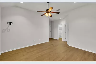 1904 Casual Circle, Waco, TX 76712 - Photo 18