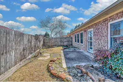 1904 Casual Circle, Waco, TX 76712 - Photo 32