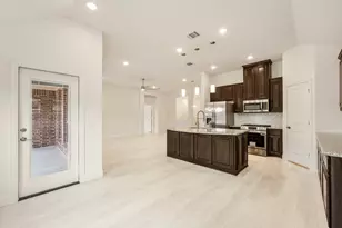 152 Rosewood Dr, Glenn Heights, TX 75154 - Photo 26