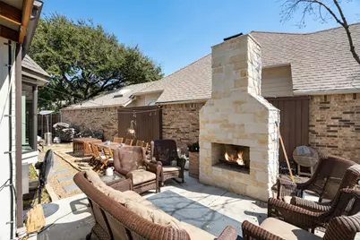 4011 Azure Lane, Addison, TX 75001 - Photo 2