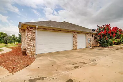 107 Chappel Hill Court, Weatherford, TX 76088 - Photo 2