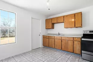 3221 Schieffer Ave, Fort Worth, TX 76110 - Photo 8