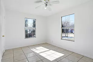 3221 Schieffer Ave, Fort Worth, TX 76110 - Photo 12