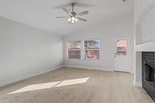 4516 Fox Sedge Ln, Denton, TX 76208 - Photo 4