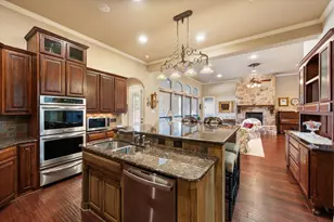 1211 Northglen Ct, Mansfield, TX 76063 - Photo 10