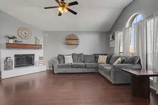 5603 Alicante Dr, Arlington, TX 76017 - Photo 4