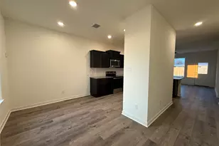 117 Adaline Bend, McGregor, TX 76657 - Photo 4