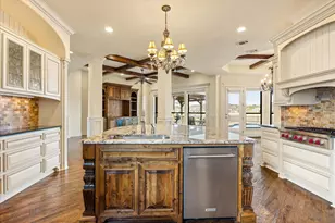 1204 E Scandinavian Ct, Granbury, TX 76048 - Photo 10