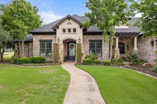 1204 E Scandinavian Ct, Granbury, TX 76048 - Photo 6