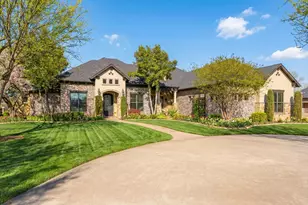 1204 E Scandinavian Ct, Granbury, TX 76048 - Photo 2