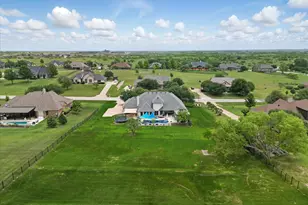 10701 Los Rios Dr, Fort Worth, TX 76179 - Photo 38