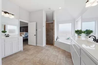 5660 Posada Drive, Fort Worth, TX 76036 - Photo 24