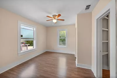 1038 E Maddox Avenue, Fort Worth, TX 76104 - Photo 6