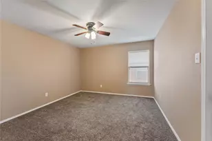 8105 York Beach Pl, Arlington, TX 76002 - Photo 24