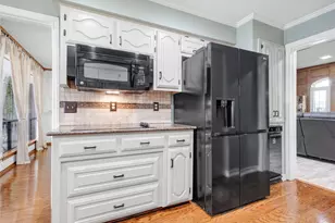 2246 Valley Mill, Carrollton, TX 75006 - Photo 6