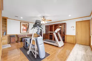 2246 Valley Mill, Carrollton, TX 75006 - Photo 10