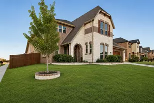 476 Wolf Creek Dr, Waxahachie, TX 75165 - Photo 2