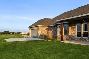 1013 Magnolia Ct, Springtown, TX 76082 - Photo 30