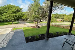 8912 Holt St, Lakeside, TX 76135 - Photo 6