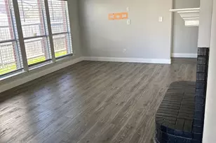 3136 Smokewind Ln, Grand Prairie, TX 75052 - Photo 2