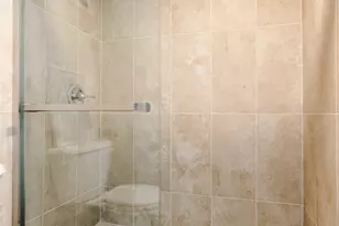 2706 Meadowstone Ct, Carrollton, TX 75006 - Photo 10