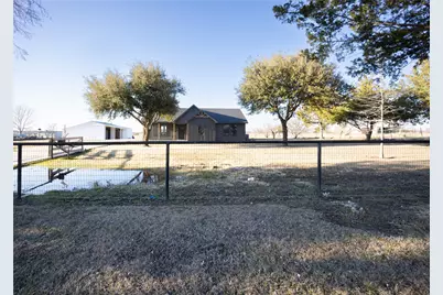 230 Fm 1183, Alma, TX 75119 - Photo 24