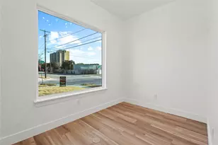 2401 Peabody Ave, Dallas, TX 75215 - Photo 4