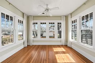 702 N Bishop Ave, Dallas, TX 75208 - Photo 20