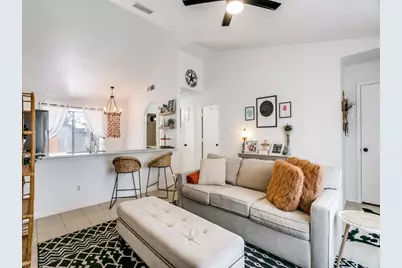 4612 Waterway Drive N, Fort Worth, TX 76137 - Photo 4