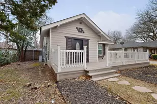 206 Farley St, Waxahachie, TX 75165 - Photo 2