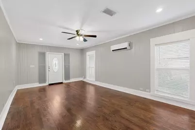 206 Farley Street, Waxahachie, TX 75165 - Photo 6