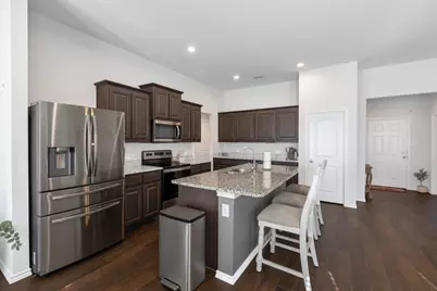 1333 Winding Hollow Drive, Grand Prairie, TX 75052 - Photo 8