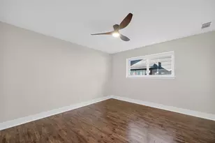 8611 Capri Dr, Dallas, TX 75238 - Photo 26