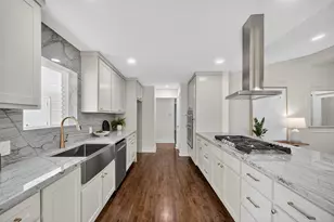 8611 Capri Dr, Dallas, TX 75238 - Photo 12