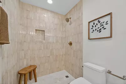 8611 Capri Drive, Dallas, TX 75238 - Photo 18