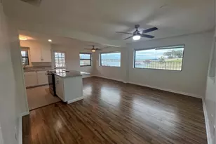 2331 Live Oak Cir, Granbury, TX 76048 - Photo 10