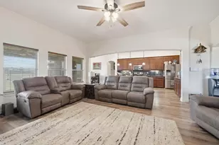 325 Montana Ct, Rhome, TX 76078 - Photo 10