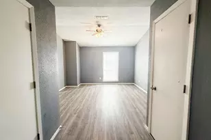 9510 Olde Towne Row, Dallas, TX 75227 - Photo 14