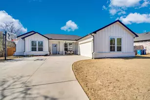 5622 Mesa Loop, Granbury, TX 76048 - Photo 1
