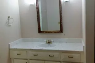 2800 Hedgeway Dr, Arlington, TX 76016 - Photo 12