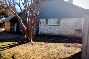 2800 Hedgeway Dr, Arlington, TX 76016 - Photo 2