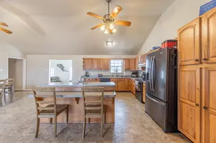 9517 County Rd 419, Grandview, TX 76050 - Photo 38