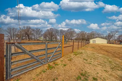 9517 County Road 419, Grandview, TX 76050 - Photo 4
